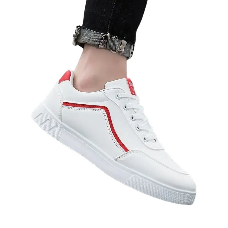 Sneakers Blanches avec Détail Rouge